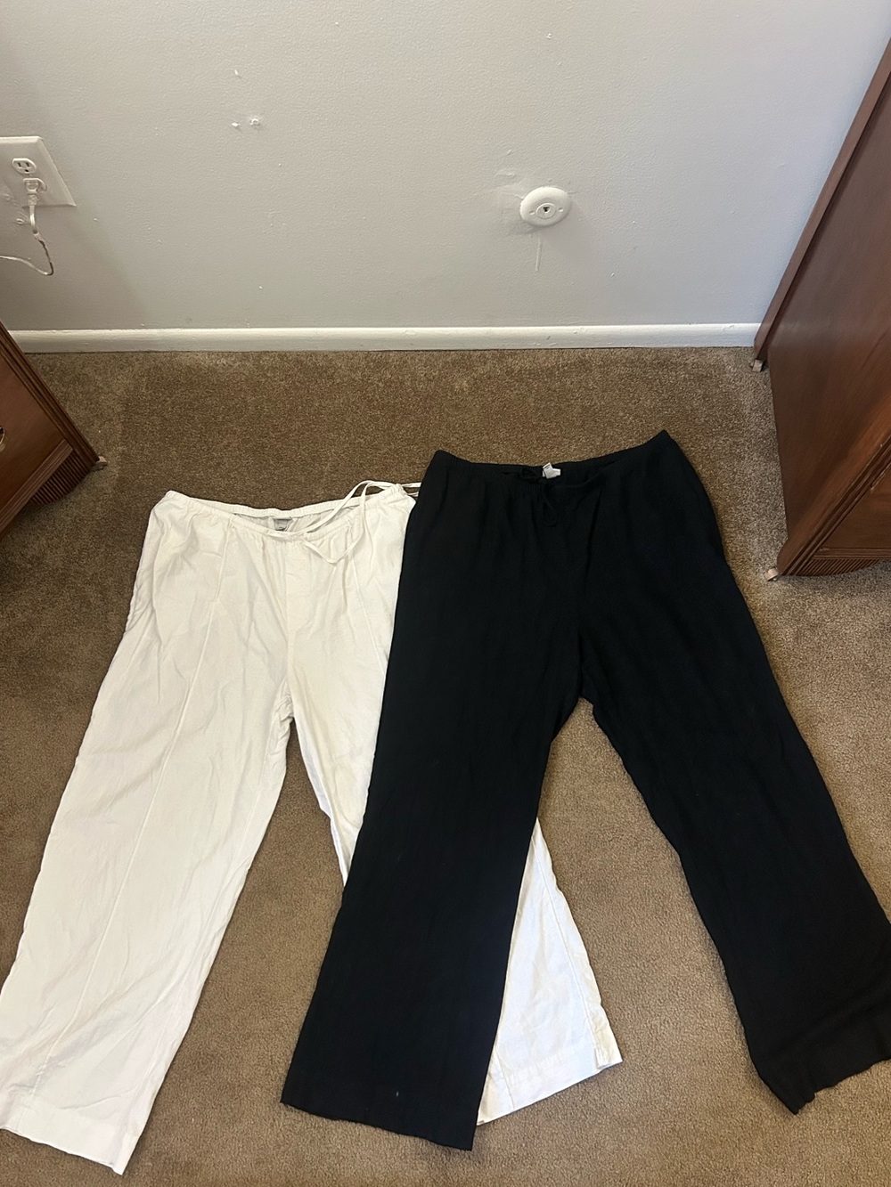 a new day Black and White Pull-On women’s linen Pants - Pack of 2
